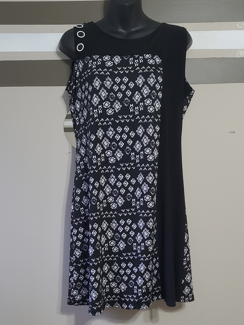 N.W.D. New Woman Design Sleeveless Black & White Patterned A-Line Dress Sz Med